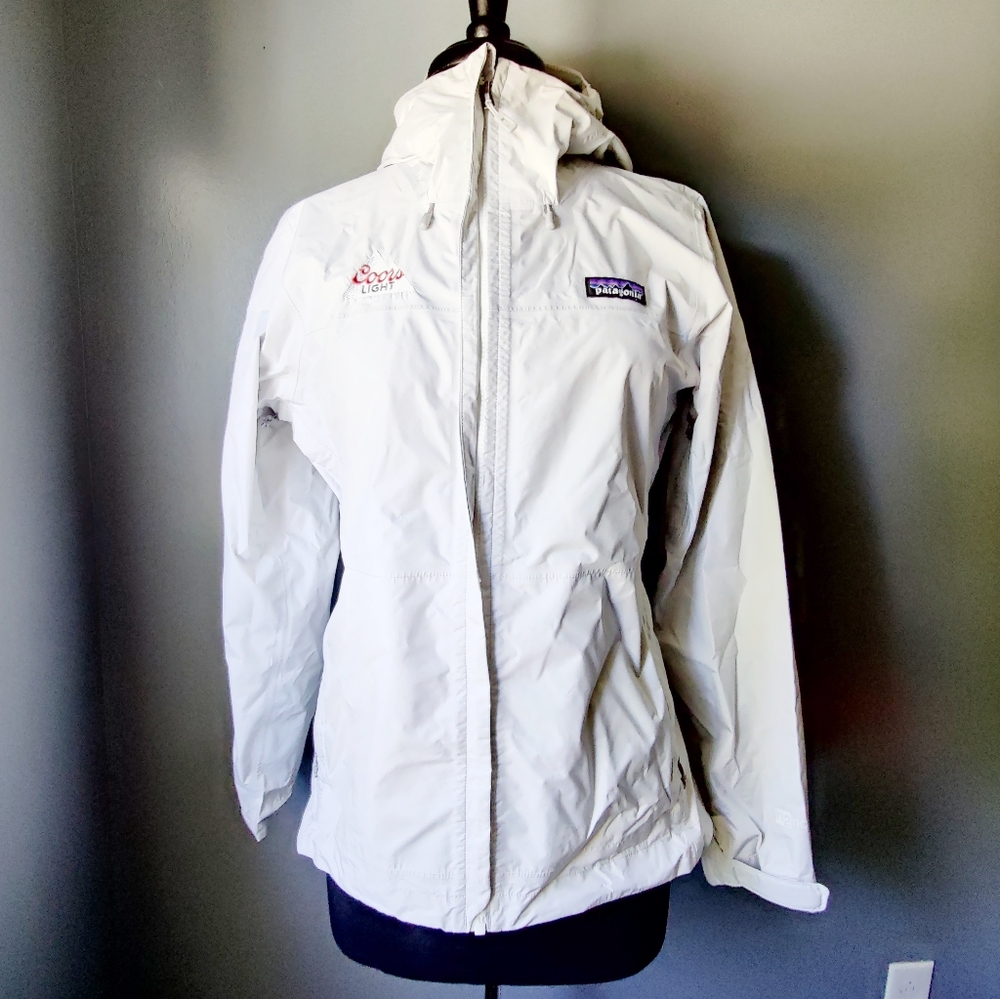 Patagonia Torrentshell Birch White Rain Jacket with Coors Light Logo
